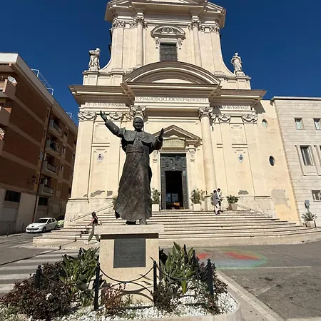 Emy Oda ve Kahvaltı 4*