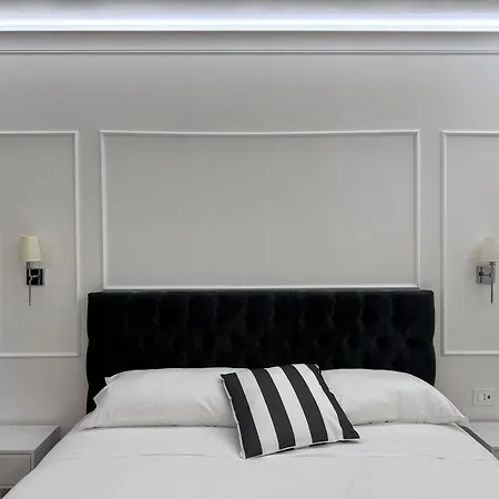 Emy Oda ve Kahvaltı Civitavecchia