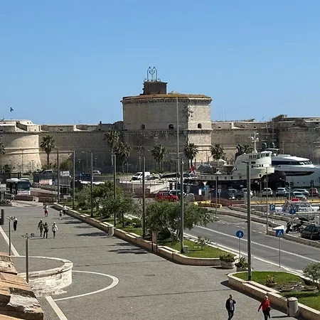 Emy Civitavecchia