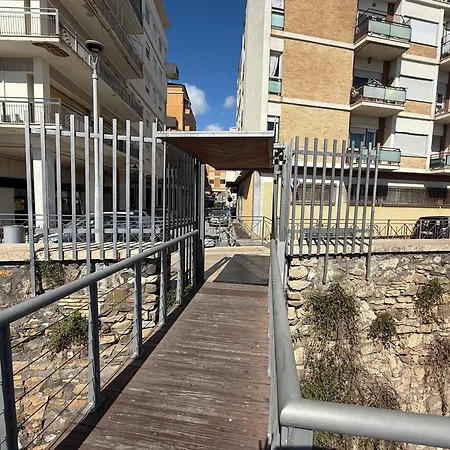 Emy Civitavecchia
